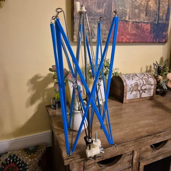 Yarn Swift, Yarn Winder, Yarn Knitting Ball Holder in original packaging - Picture 3 of 3